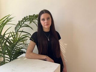NataliKloy show pussy
