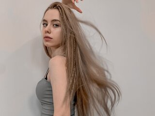 SophieHorn shows livesex